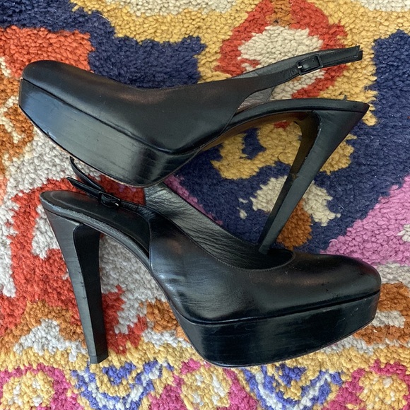 Gorgeous Stuart Weitzman platform slingbacks - Picture 1 of 7